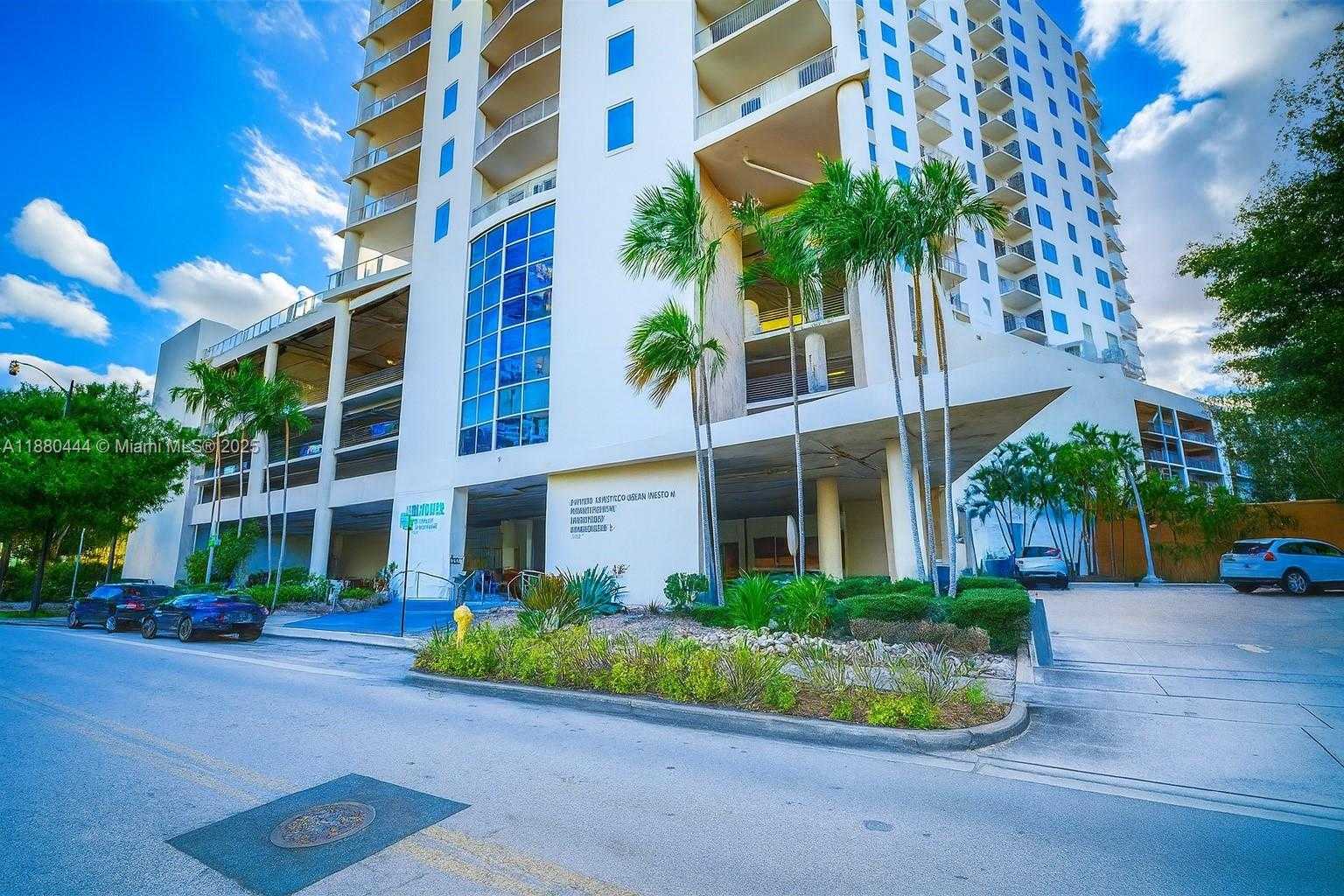 Small Image of 10 SOUTH WEST SOUTH RIVER DR #605, Miami Number 2