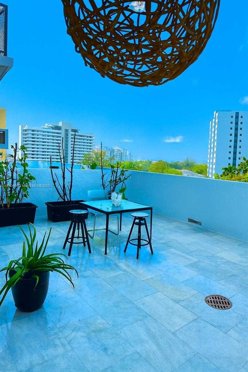 Small Image of 10 SOUTH WEST SOUTH RIVER DR #605, Miami Number 20