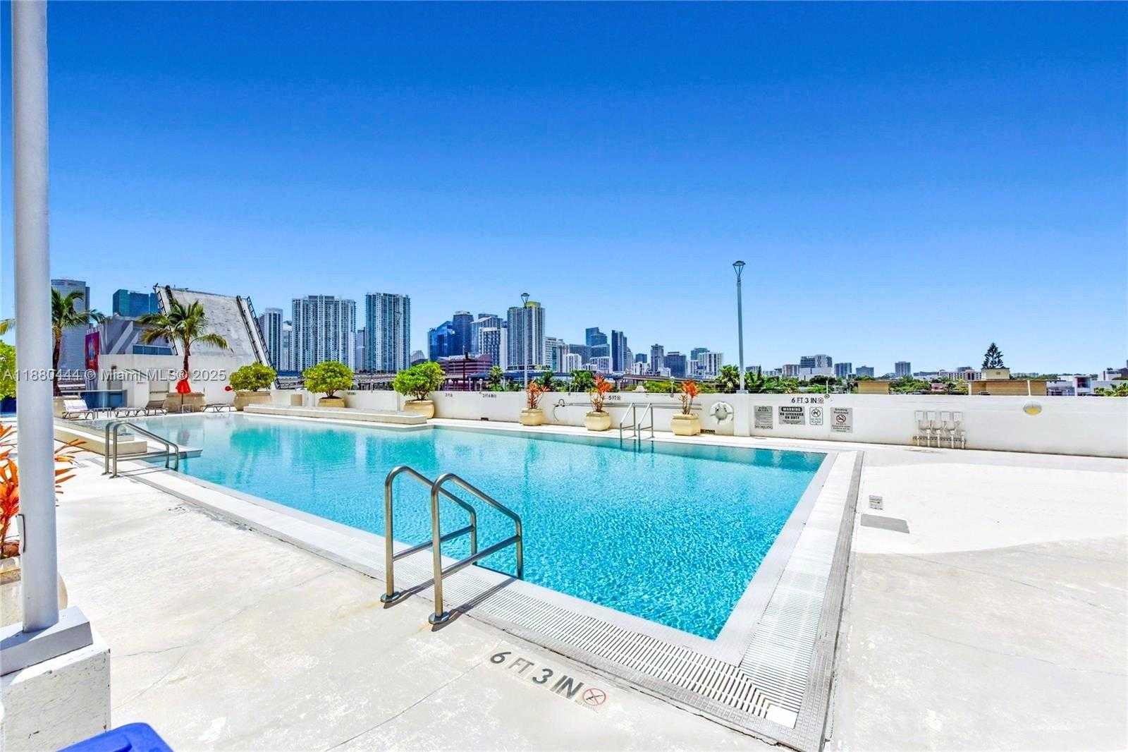 Small Image of 10 SOUTH WEST SOUTH RIVER DR #605, Miami Number 24
