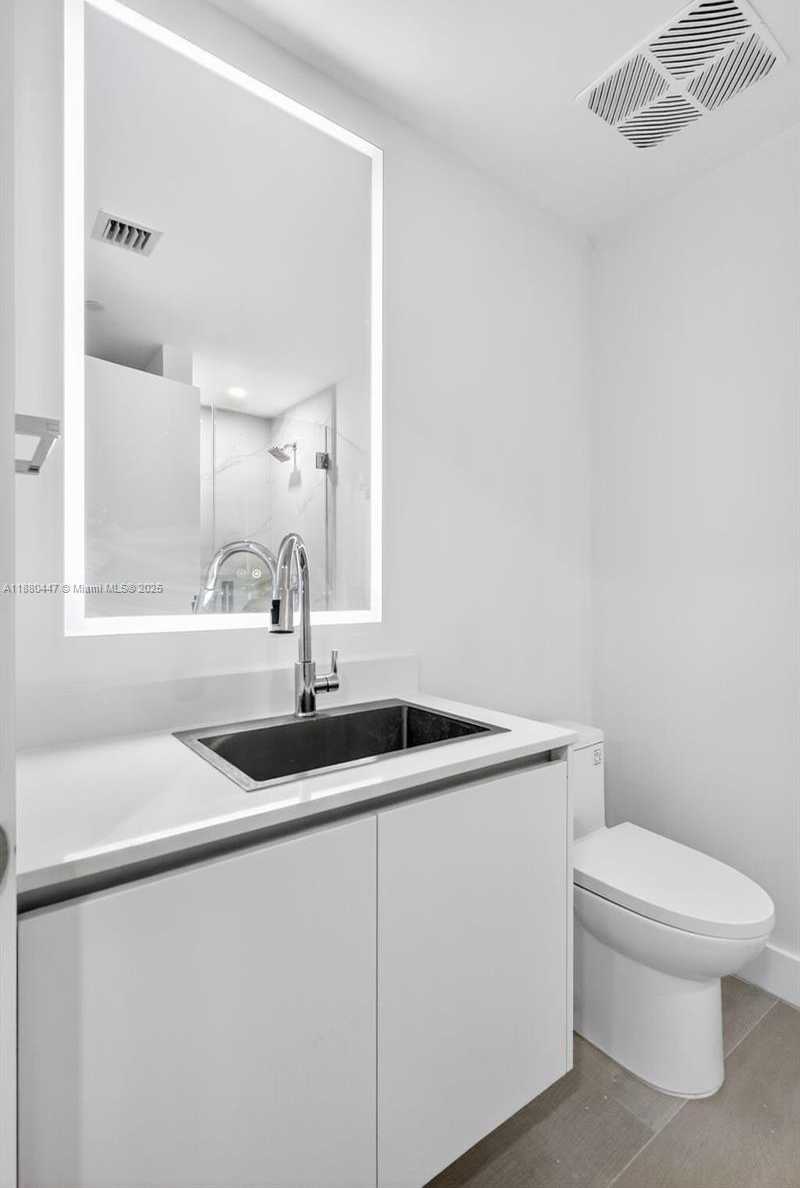 Small Image of 700 NORTH EAST 24TH #3801, Miami Number 38