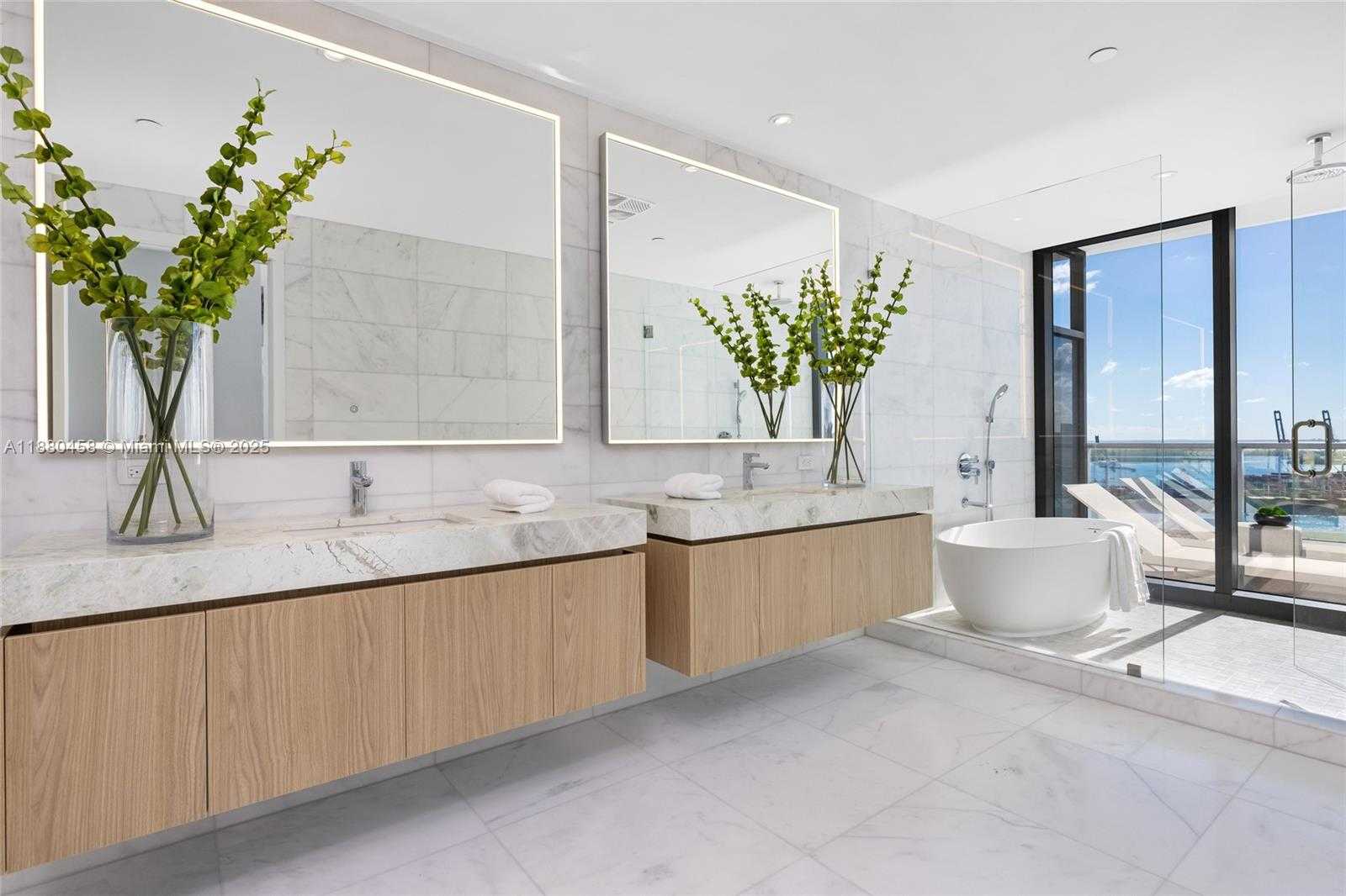 Small Image of 500 ALTON RD #2802, Miami Beach Number 16