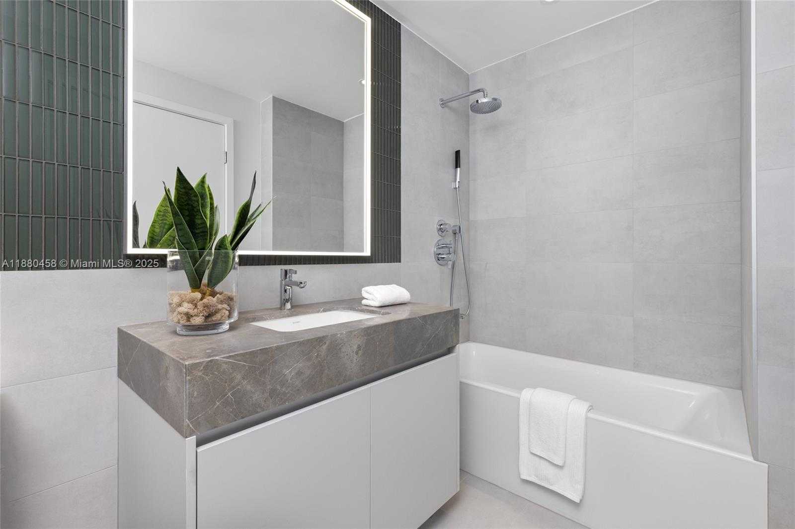 Small Image of 500 ALTON RD #2802, Miami Beach Number 37