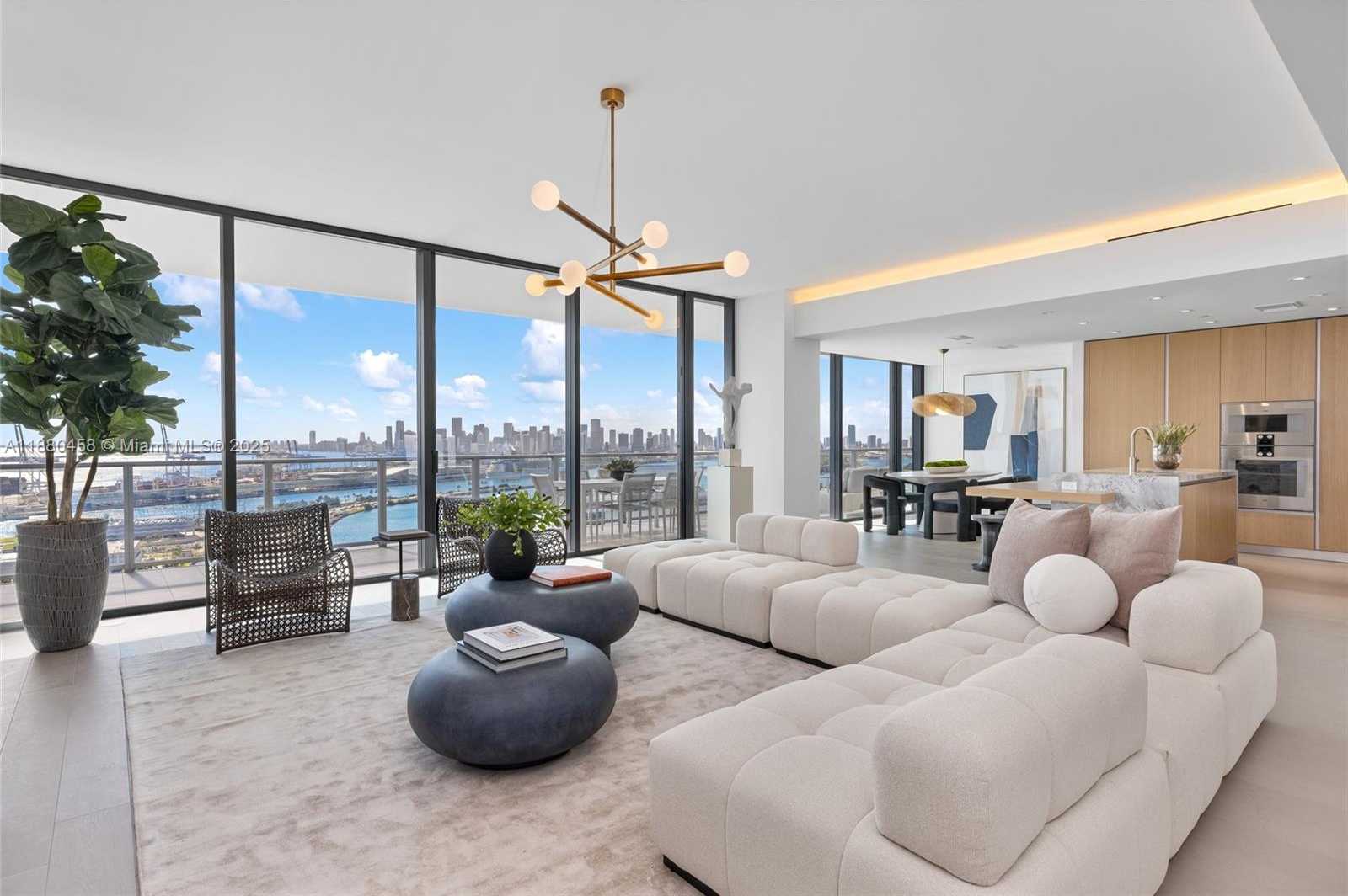 Small Image of 500 ALTON RD #2802, Miami Beach Number 4