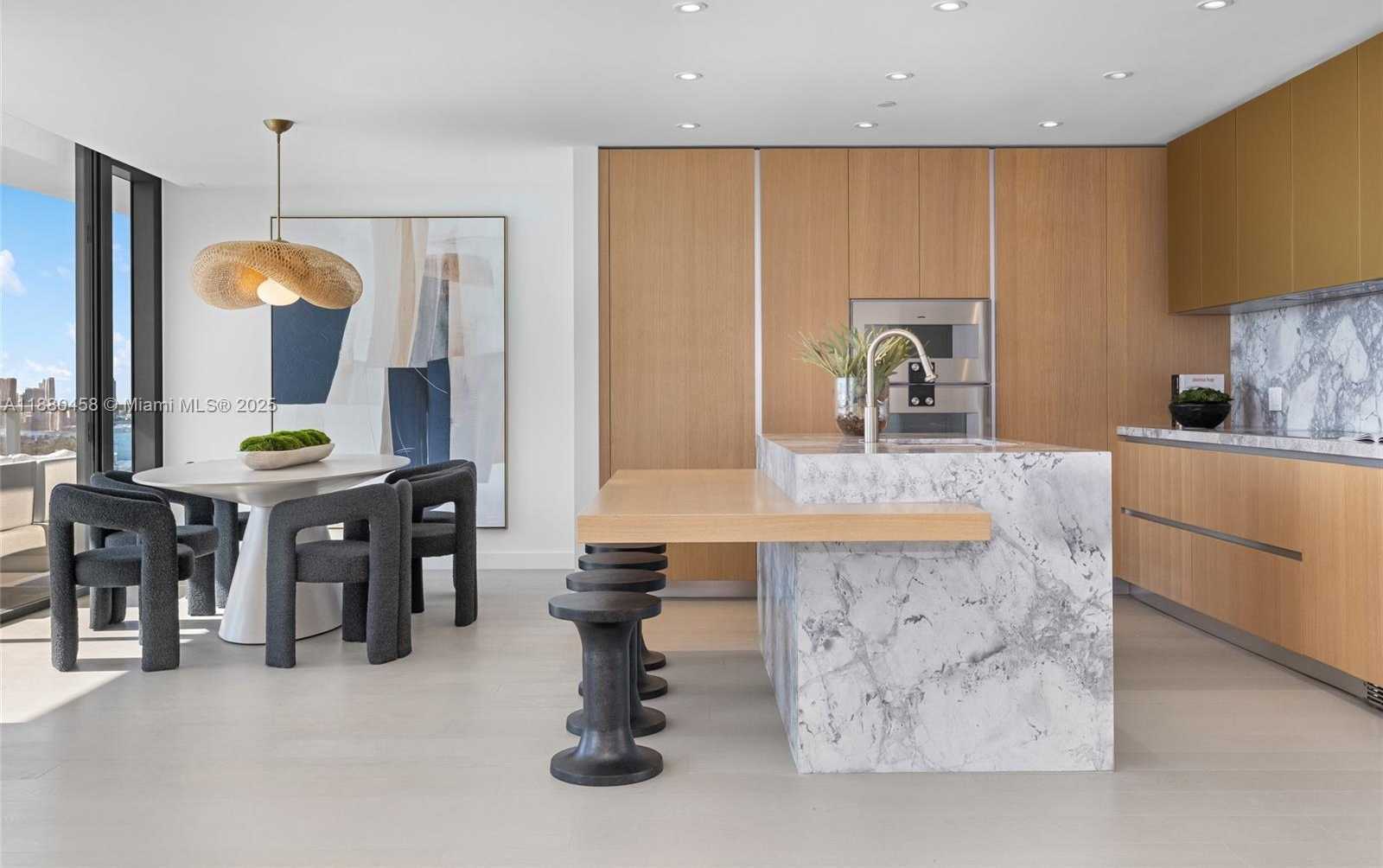 Small Image of 500 ALTON RD #2802, Miami Beach Number 7