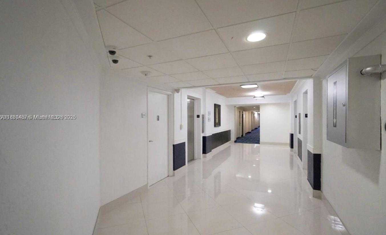 Small Image of 19370 COLLINS AVE #1014, Sunny Isles Beach Number 18