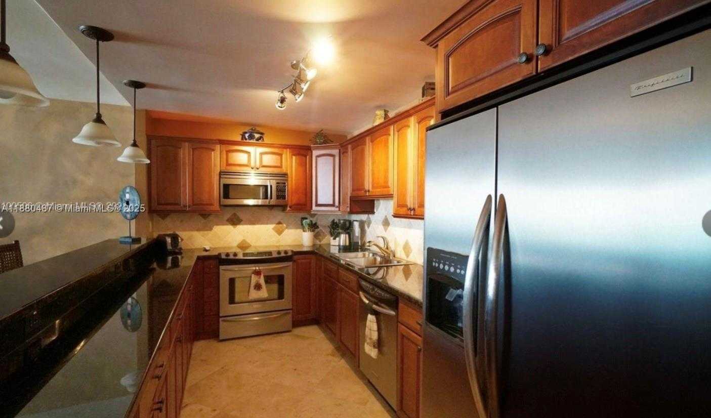 Small Image of 19370 COLLINS AVE #1014, Sunny Isles Beach Number 31
