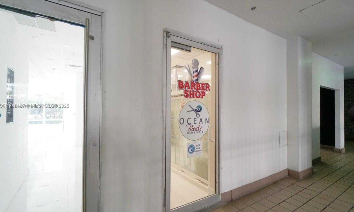 Small Image of 19370 COLLINS AVE #1014, Sunny Isles Beach Number 4