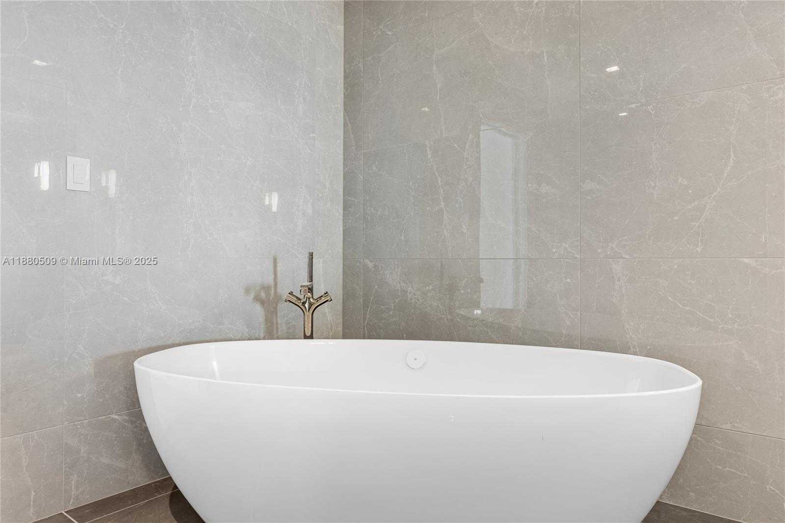 Small Image of 1116 NORTH OCEAN BLVD #1404, Pompano Beach Number 32
