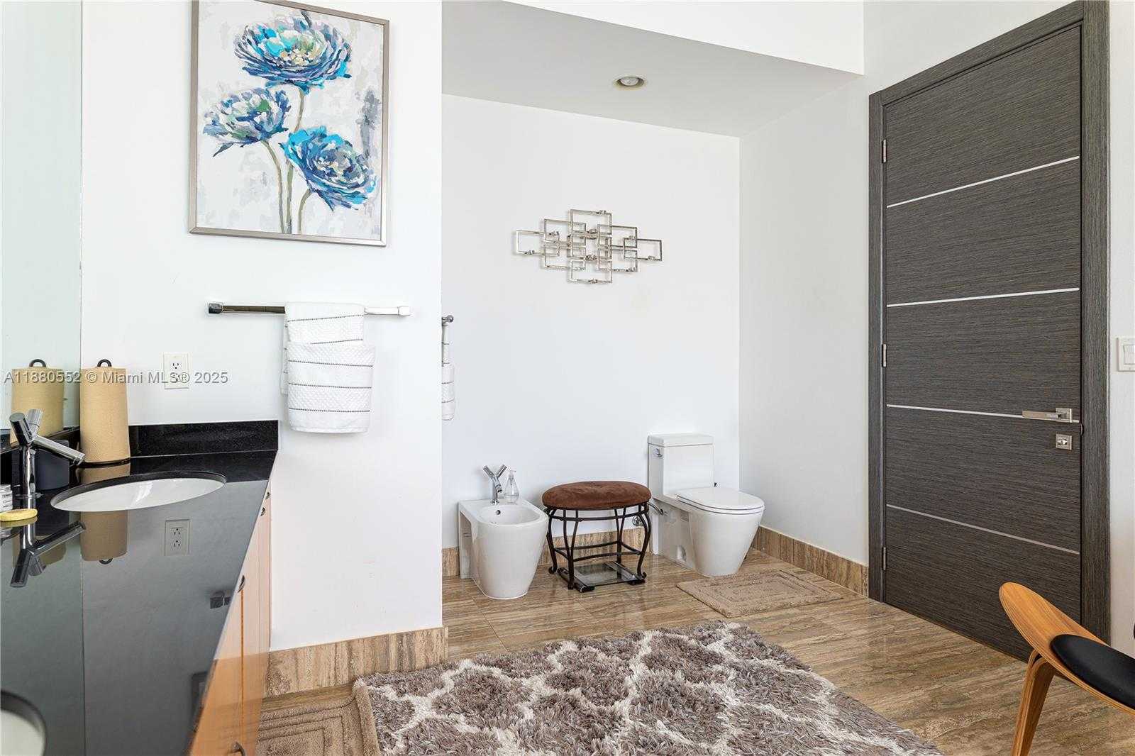Small Image of 15901 COLLINS AVE #606, Sunny Isles Beach Number 13
