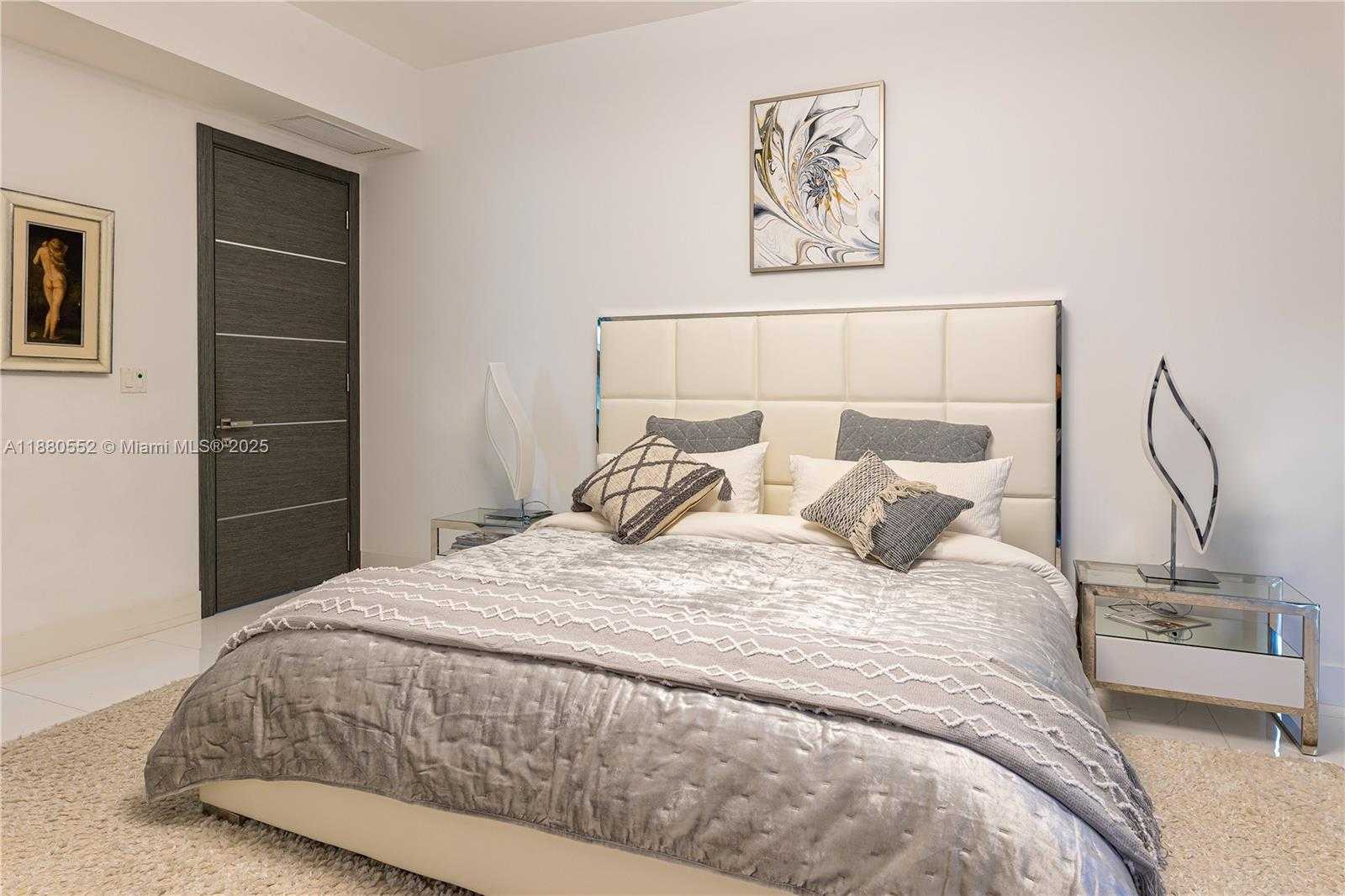Small Image of 15901 COLLINS AVE #606, Sunny Isles Beach Number 15