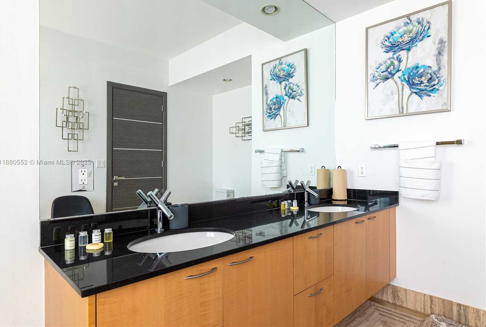 Small Image of 15901 COLLINS AVE #606, Sunny Isles Beach Number 20