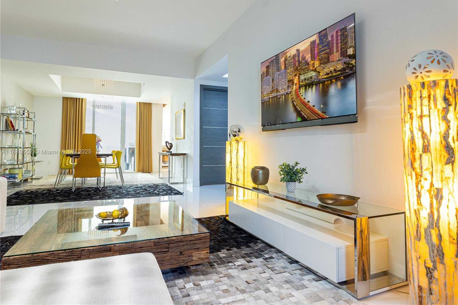 Small Image of 15901 COLLINS AVE #606, Sunny Isles Beach Number 3
