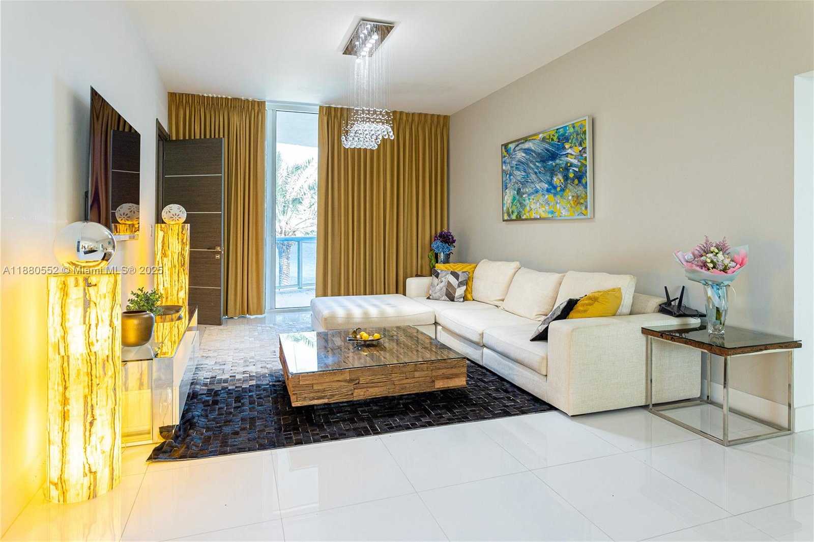 Small Image of 15901 COLLINS AVE #606, Sunny Isles Beach Number 4
