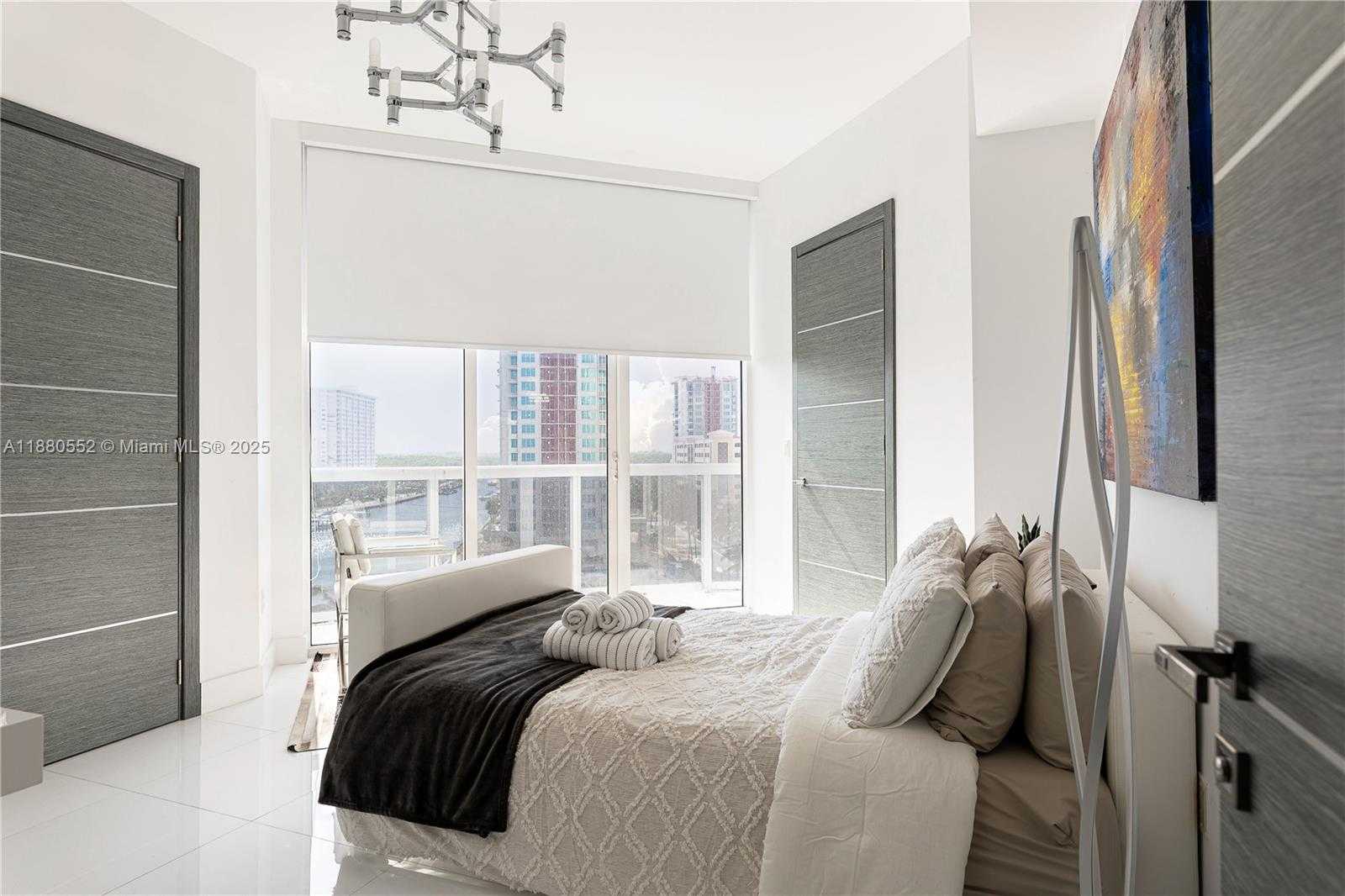 Small Image of 15901 COLLINS AVE #606, Sunny Isles Beach Number 43
