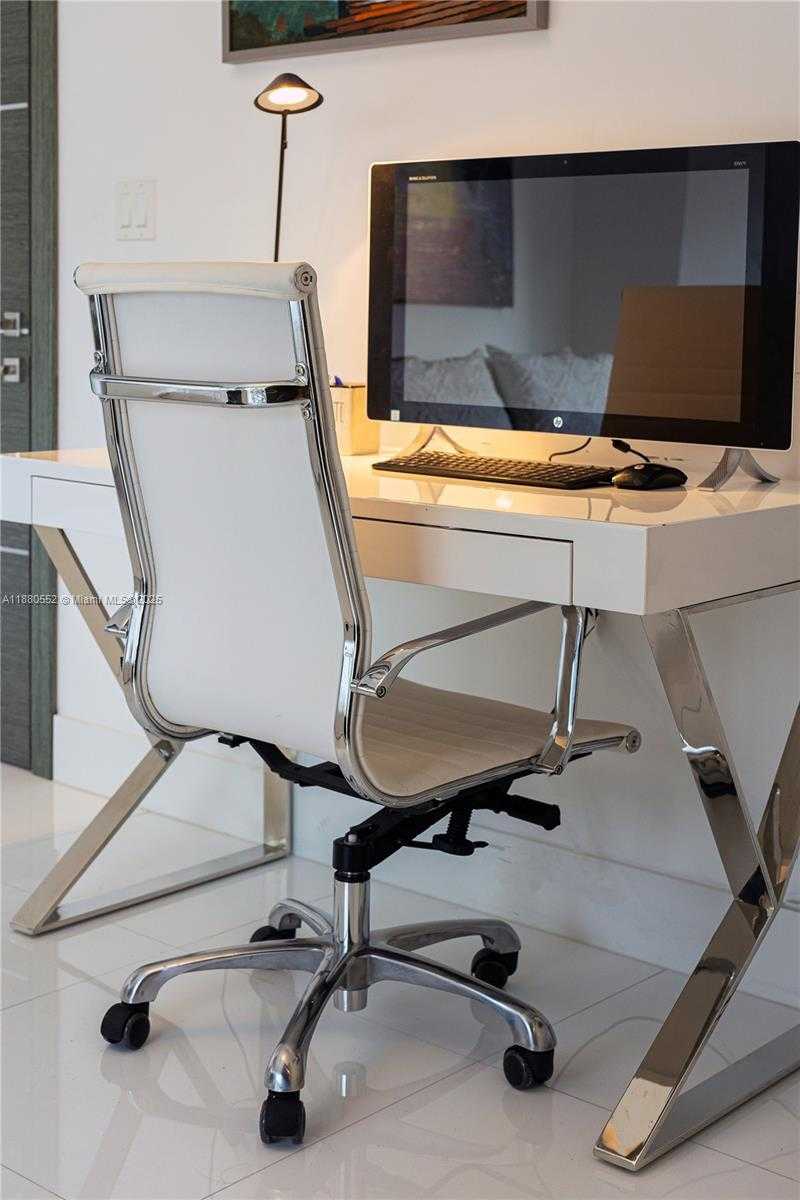 Small Image of 15901 COLLINS AVE #606, Sunny Isles Beach Number 44
