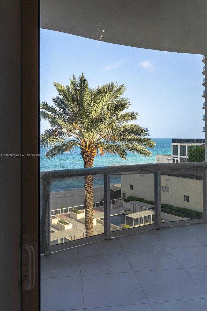 Small Image of 15901 COLLINS AVE #606, Sunny Isles Beach Number 59