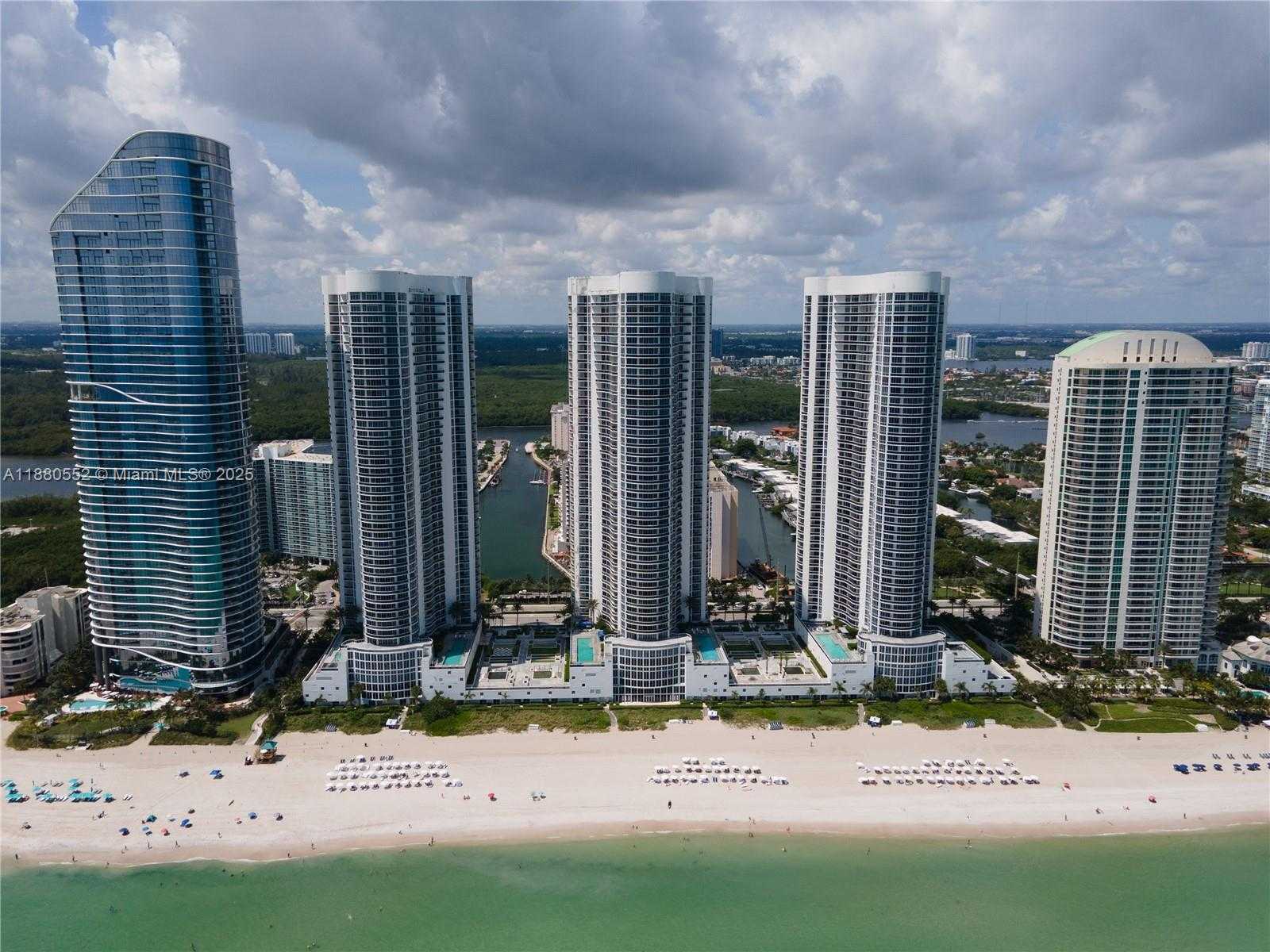 Small Image of 15901 COLLINS AVE #606, Sunny Isles Beach Number 64