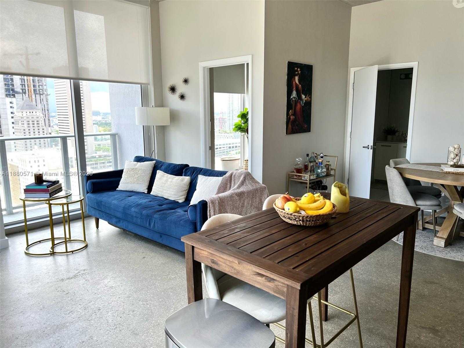 Small Image of 151 SOUTH EAST 1ST ST #2711, Miami Number 3