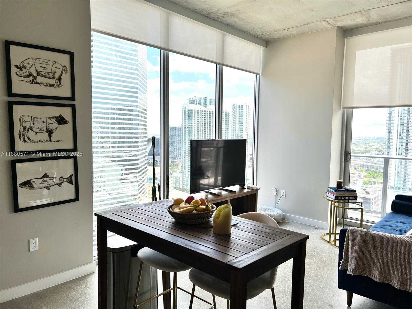 Small Image of 151 SOUTH EAST 1ST ST #2711, Miami Number 6