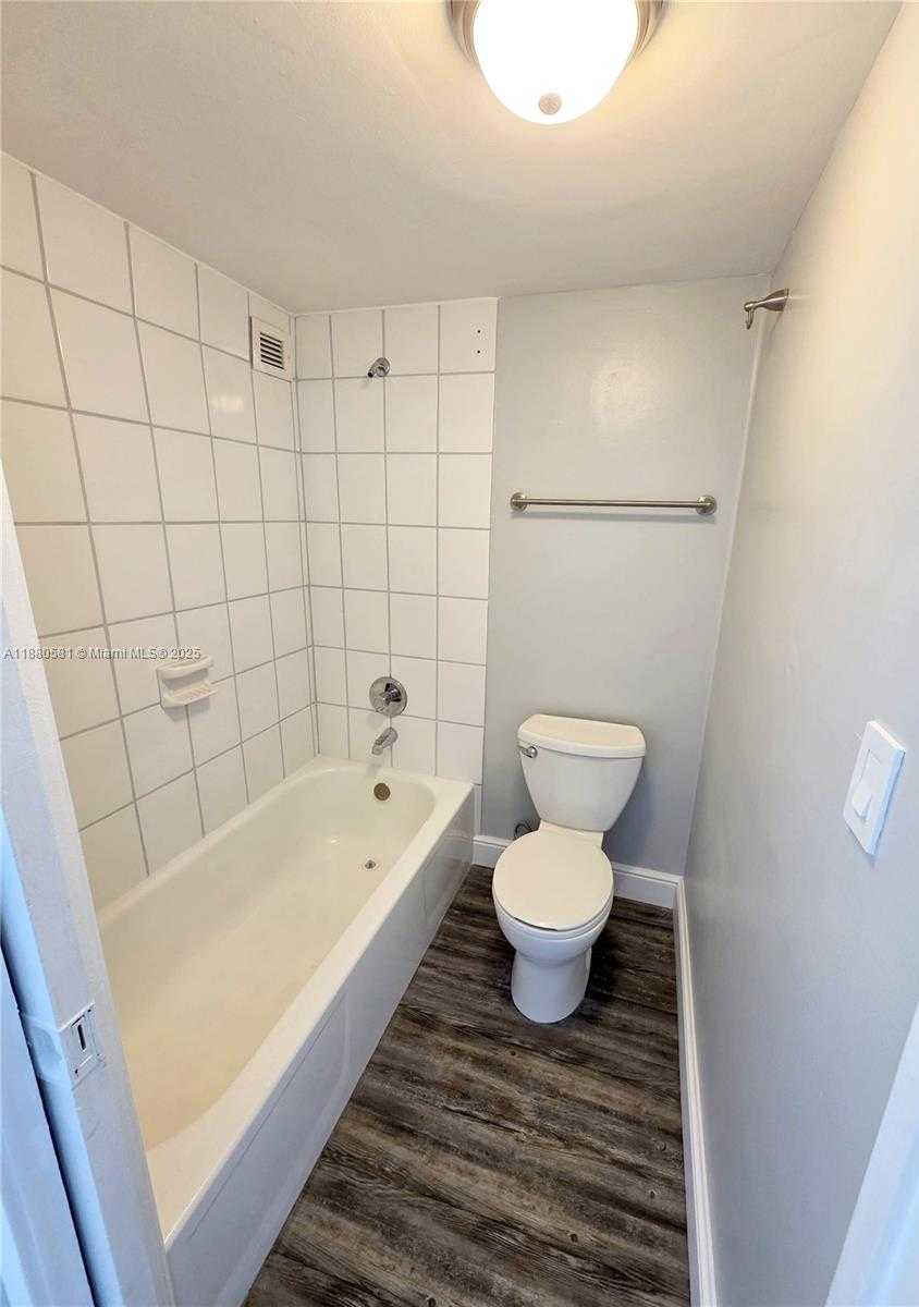 Small Image of 17021 NORTH BAY RD #324, Sunny Isles Beach Number 10