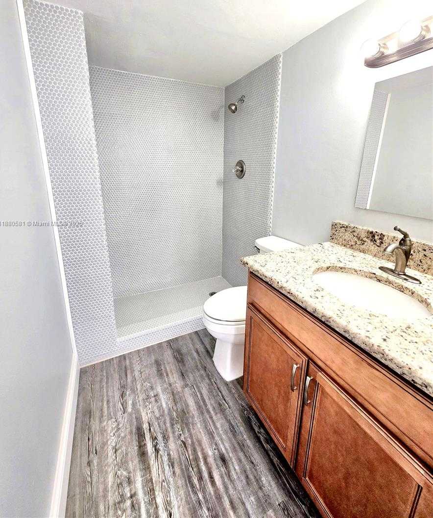 Small Image of 17021 NORTH BAY RD #324, Sunny Isles Beach Number 14