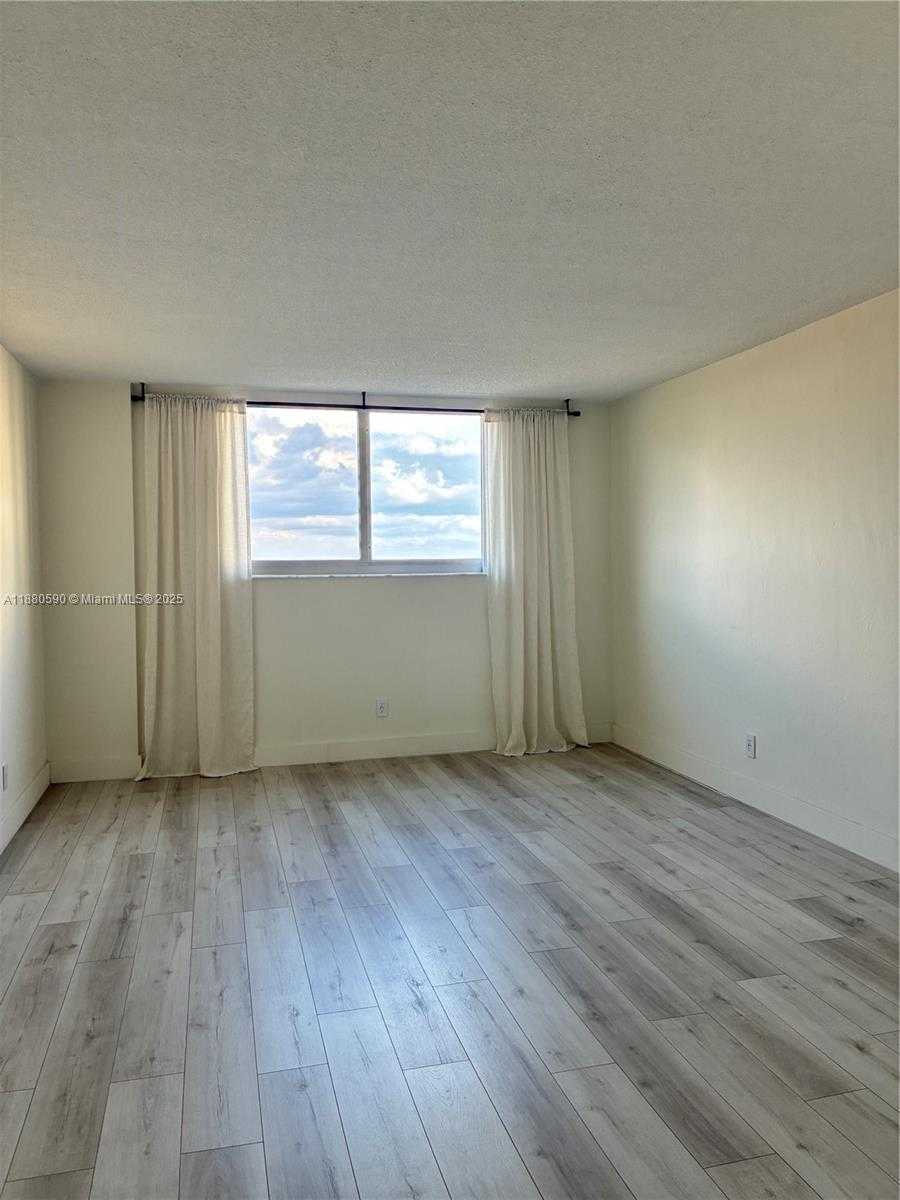 Small Image of 19380 COLLINS AVE #718, Sunny Isles Beach Number 17