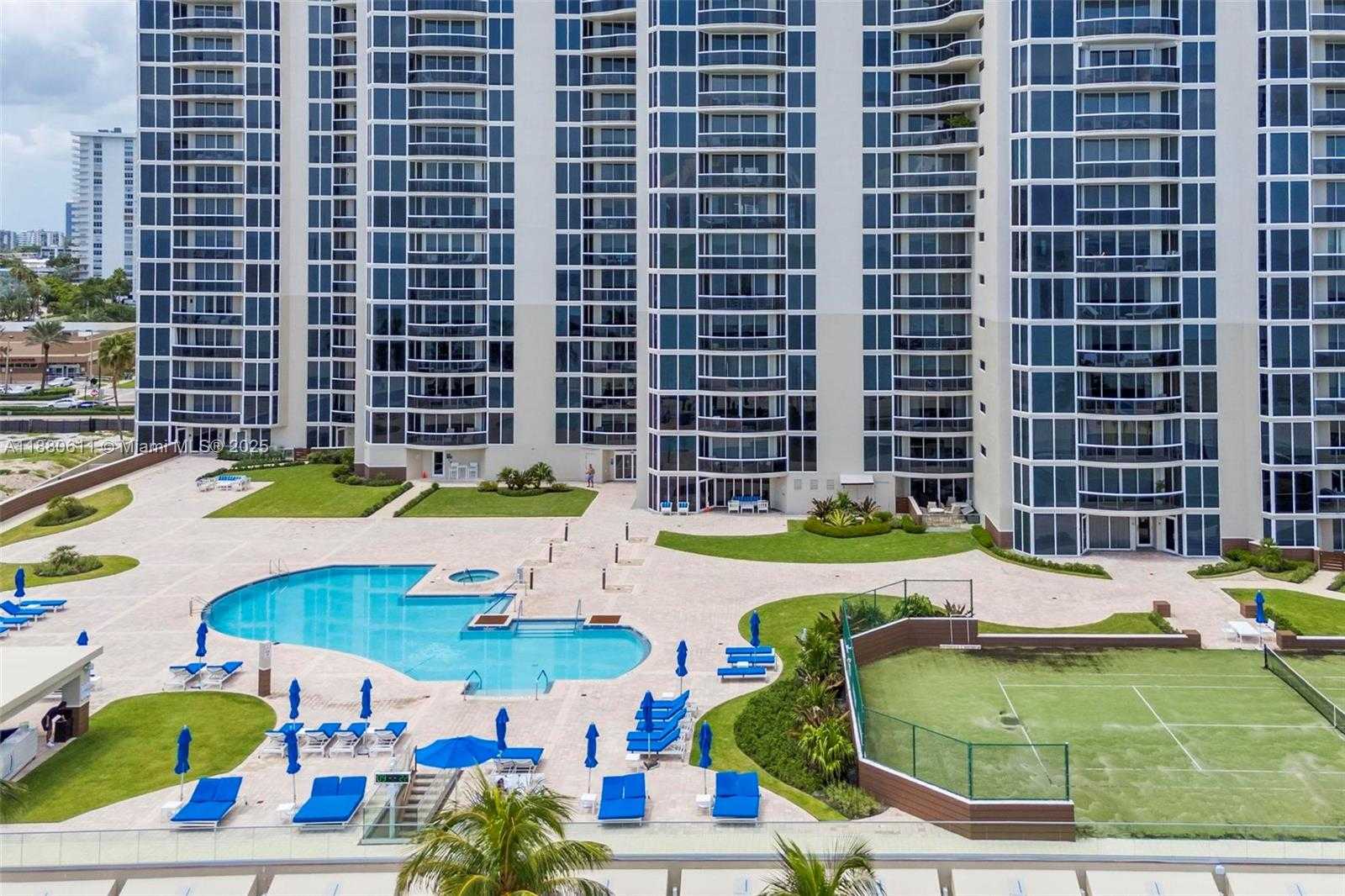 Small Image of 17555 COLLINS AVE #UP-7, Sunny Isles Beach Number 74