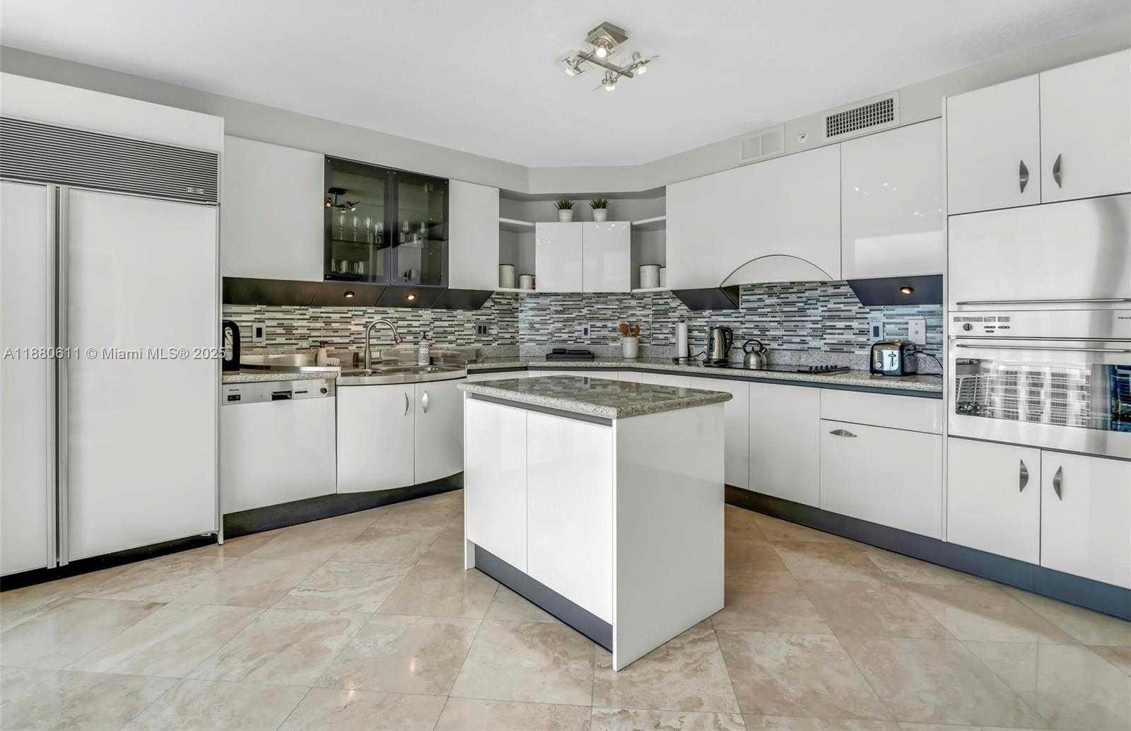 Small Image of 17555 COLLINS AVE #UP-7, Sunny Isles Beach Number 8