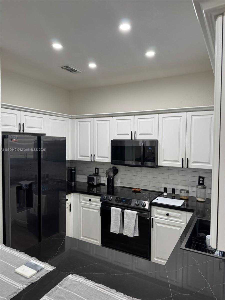 Small Image of 12453 SOUTH WEST 125TH TER, Miami Number 12