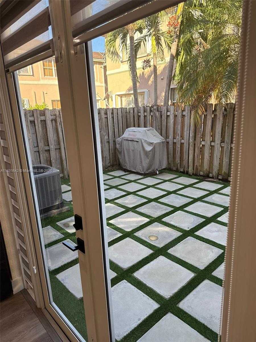 Small Image of 12453 SOUTH WEST 125TH TER, Miami Number 14