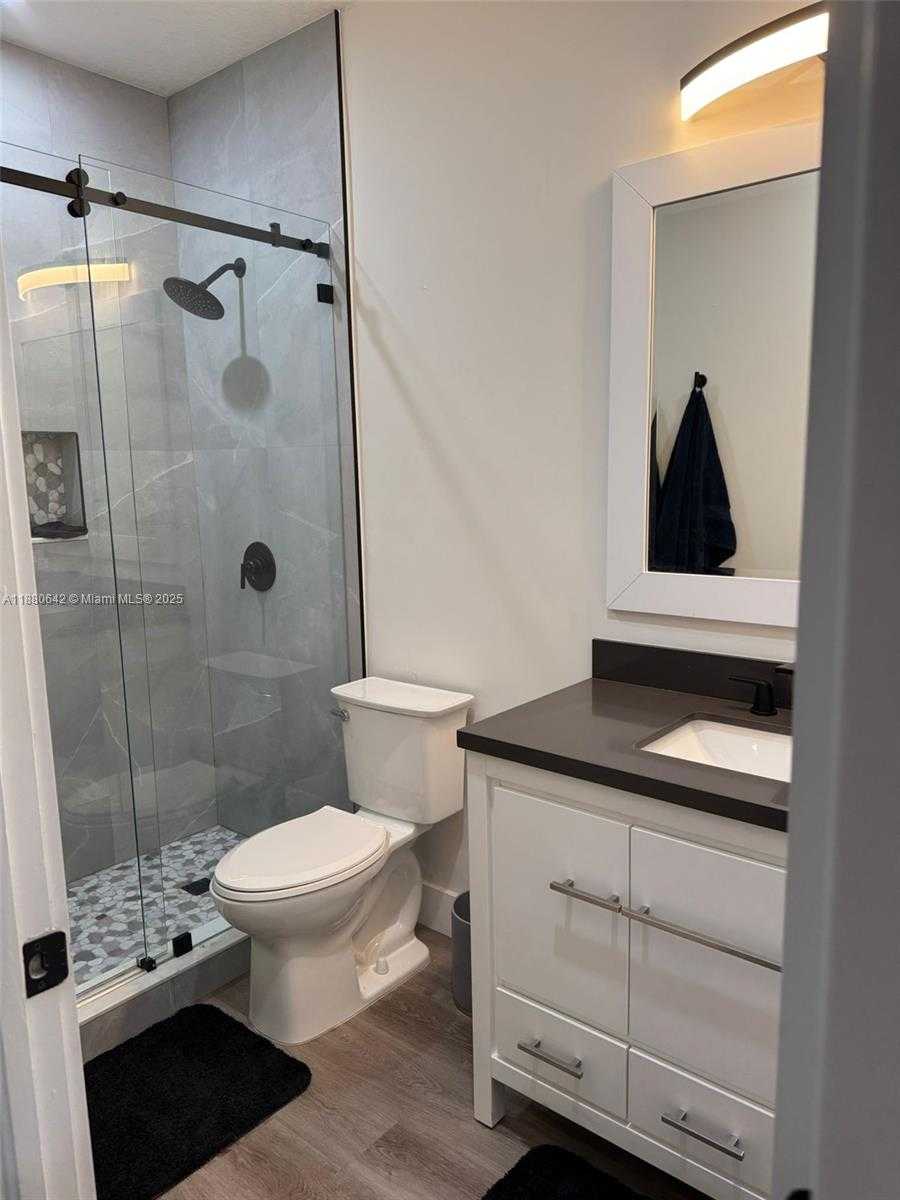 Small Image of 12453 SOUTH WEST 125TH TER, Miami Number 26