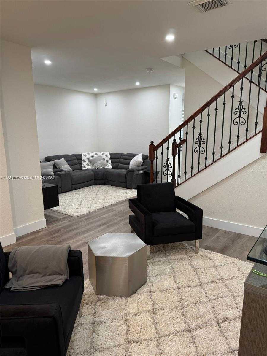 Small Image of 12453 SOUTH WEST 125TH TER, Miami Number 5