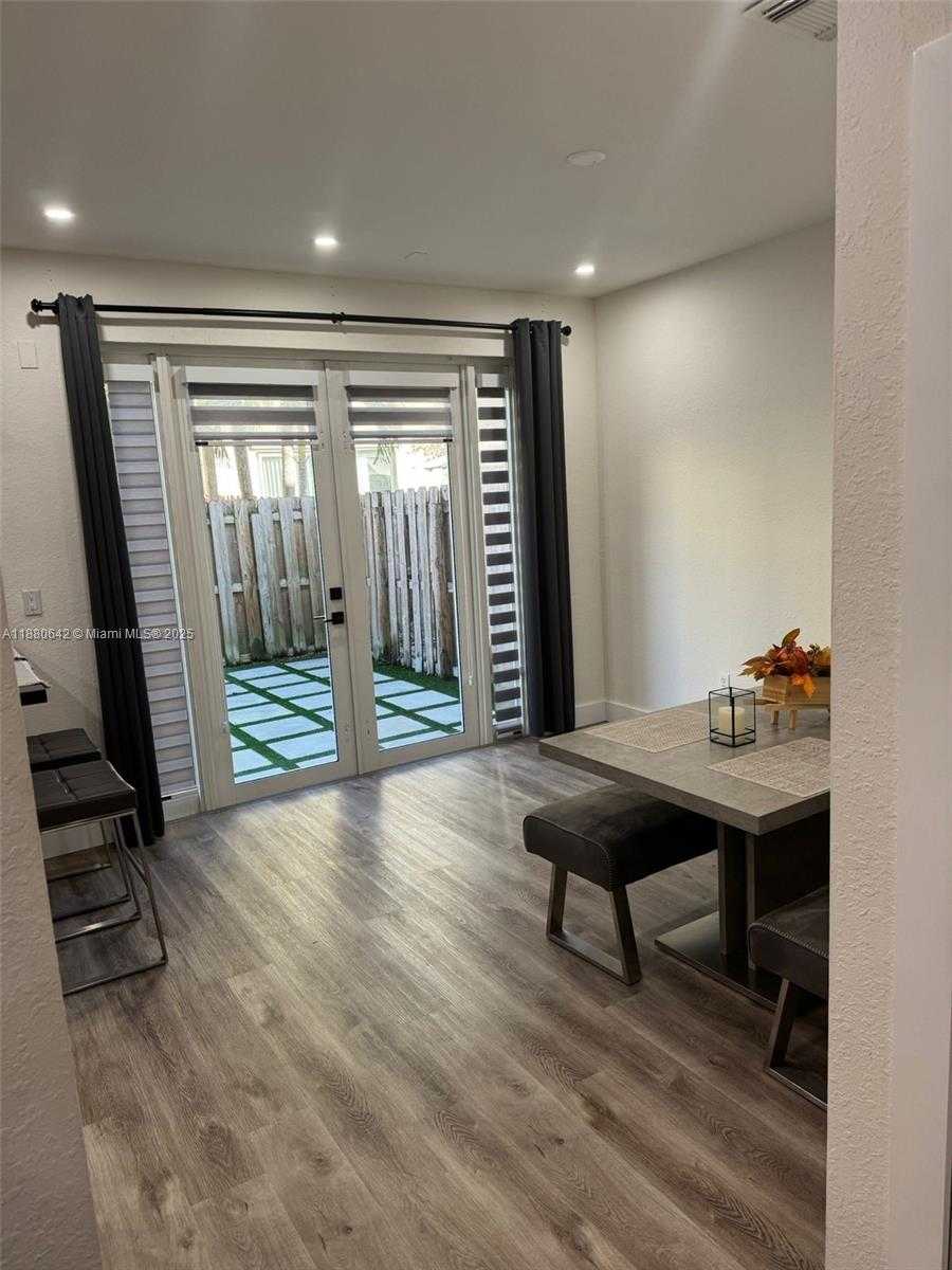Small Image of 12453 SOUTH WEST 125TH TER, Miami Number 8