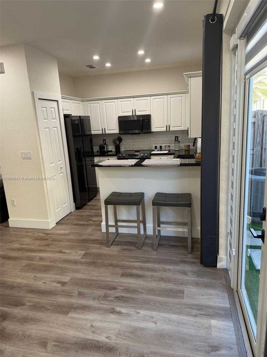 Small Image of 12453 SOUTH WEST 125TH TER, Miami Number 9