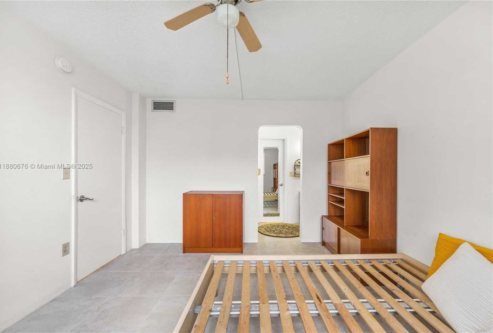 Small Image of 2903 POINT EAST DR #K111, Aventura Number 21