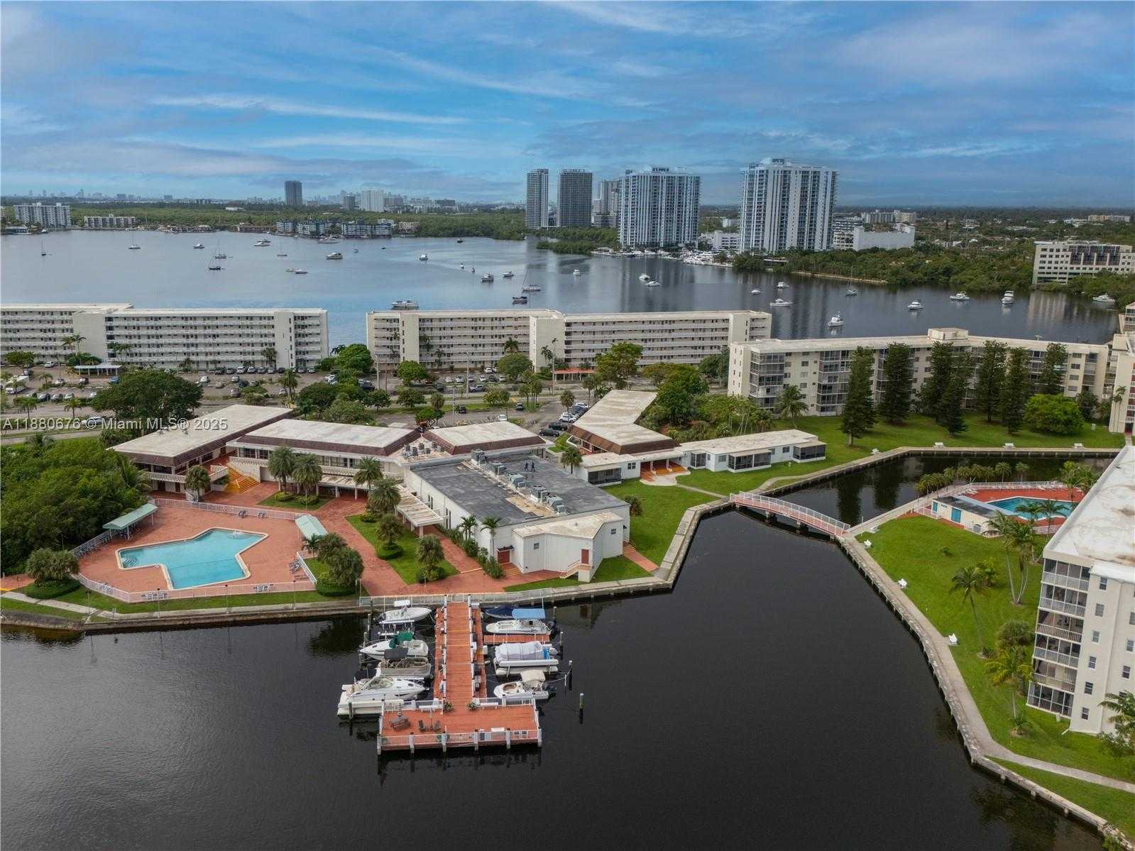 Small Image of 2903 POINT EAST DR #K111, Aventura Number 35