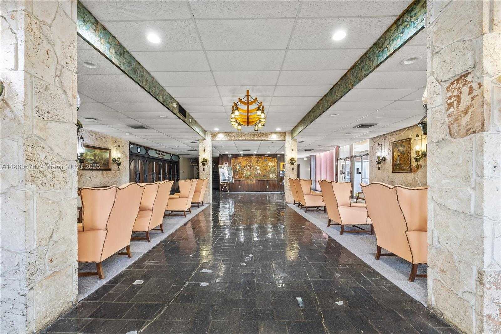Small Image of 2903 POINT EAST DR #K111, Aventura Number 5