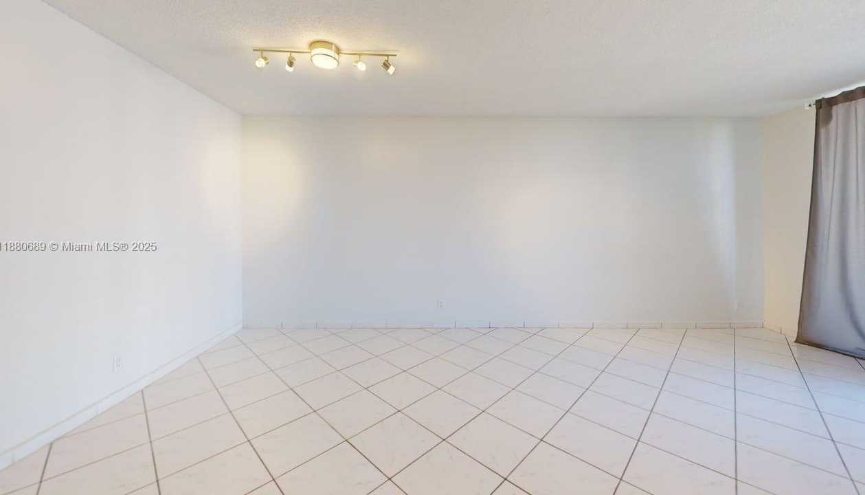 Small Image of 500 THREE ISLANDS BLVD #822, Hallandale Beach Number 12