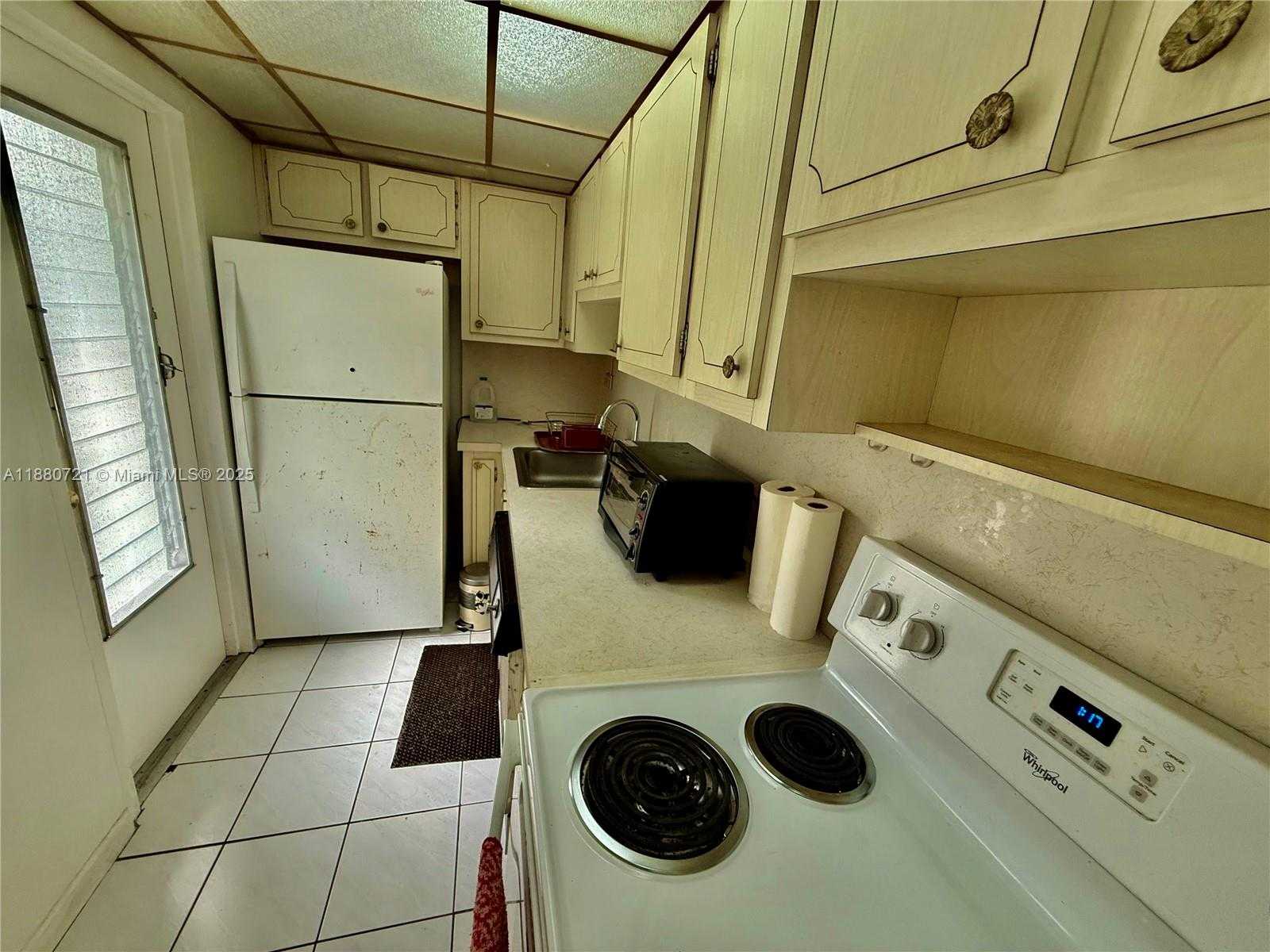 Small Image of 9700 EAST BAY HARBOR DR #406, Bay Harbor Islands Number 16