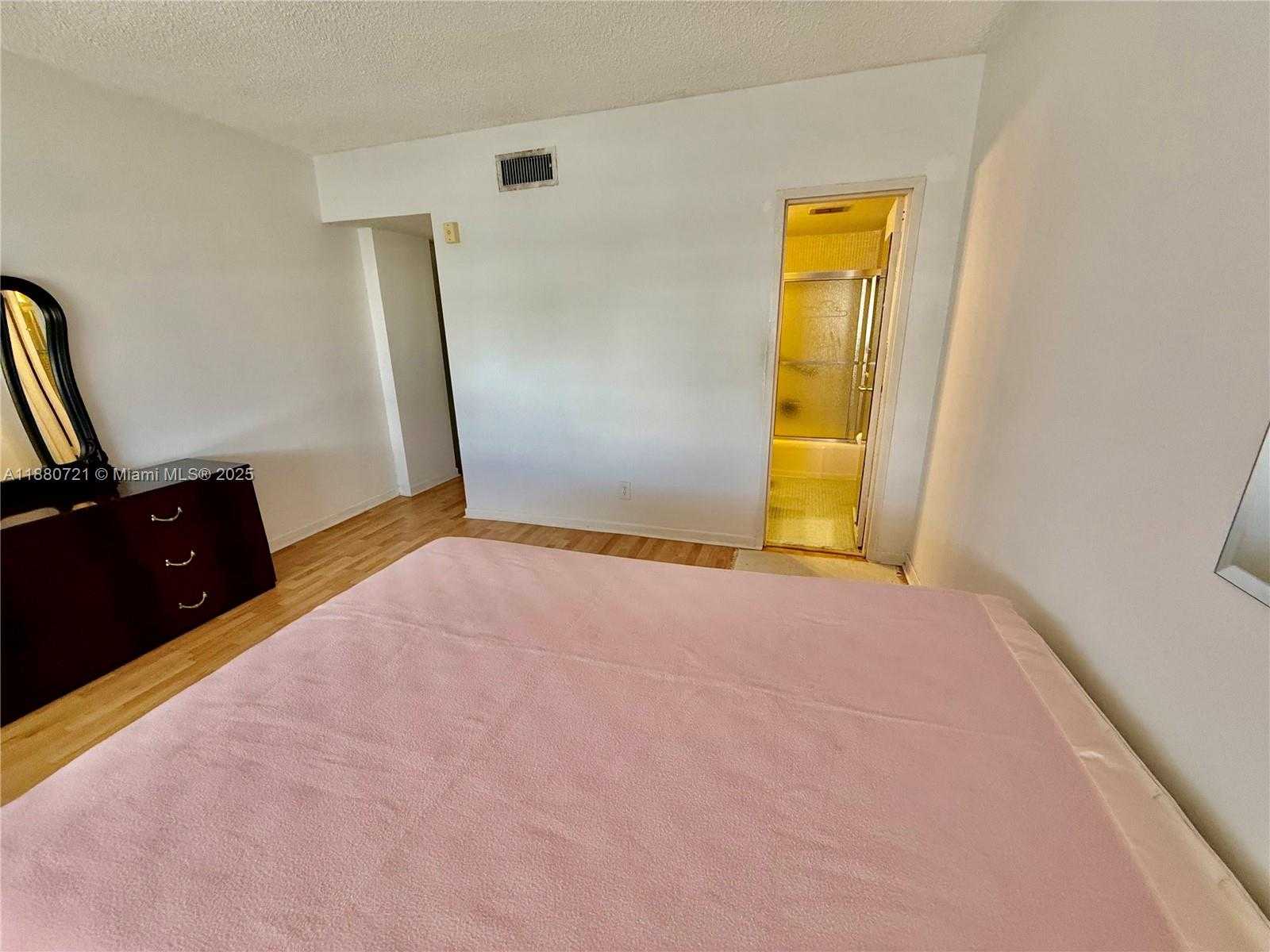 Small Image of 9700 EAST BAY HARBOR DR #406, Bay Harbor Islands Number 24