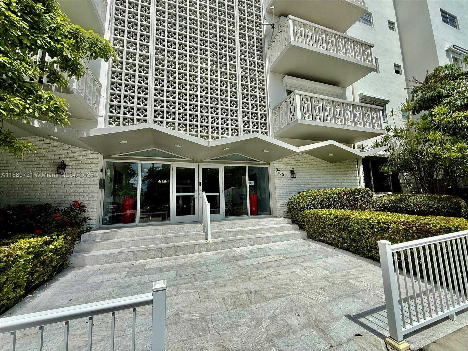 Small Image of 9700 EAST BAY HARBOR DR #406, Bay Harbor Islands Number 4