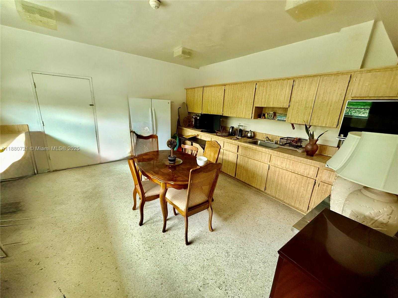 Small Image of 9700 EAST BAY HARBOR DR #406, Bay Harbor Islands Number 47