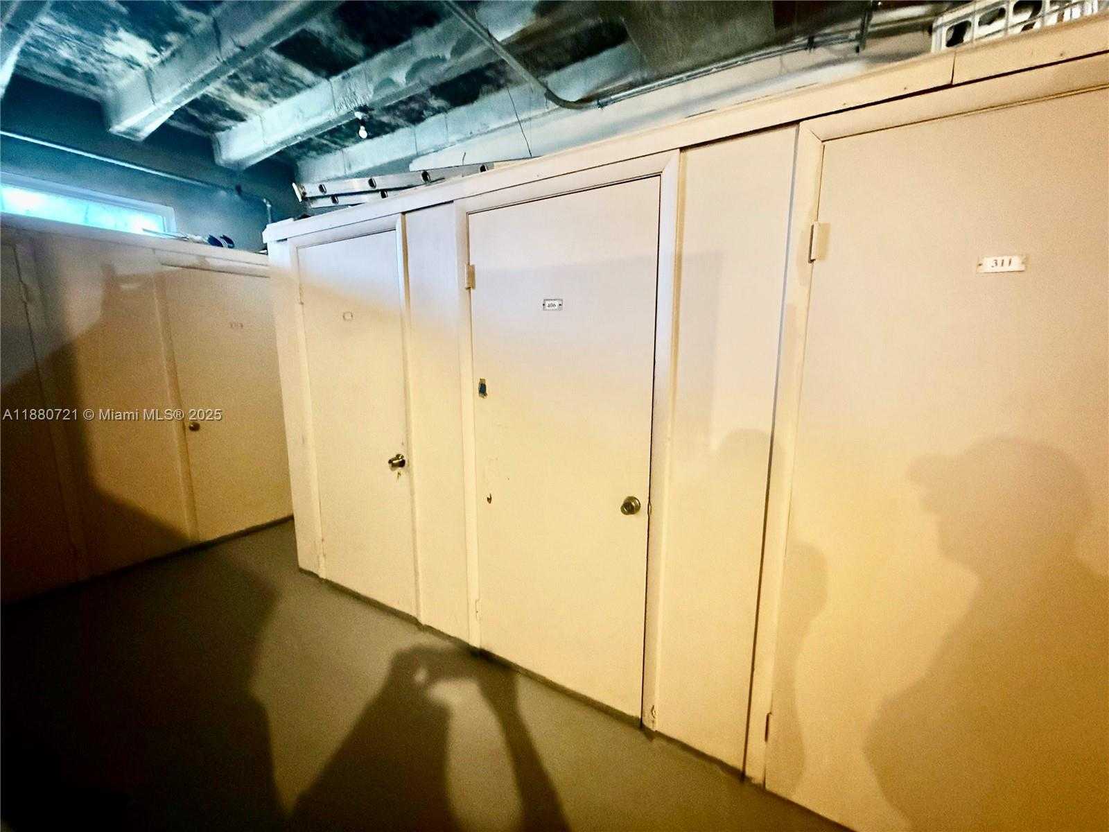 Small Image of 9700 EAST BAY HARBOR DR #406, Bay Harbor Islands Number 54