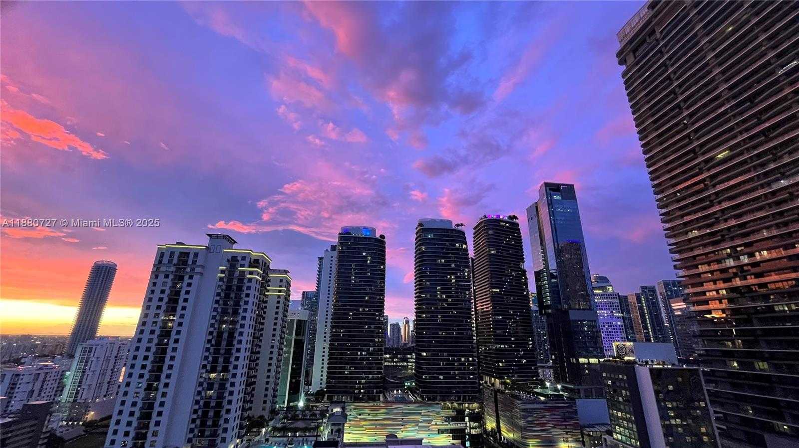 Small Image of 1111 SOUTH WEST 1ST AVE #2721-N, Miami Number 50