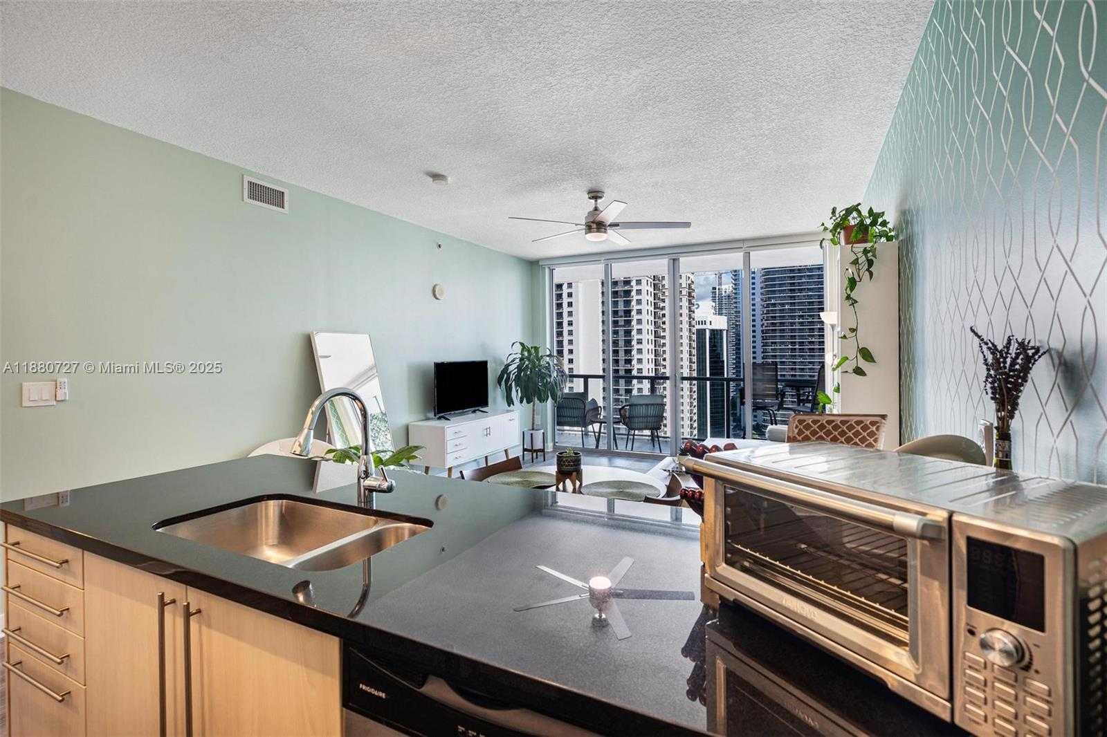 Small Image of 1111 SOUTH WEST 1ST AVE #2721-N, Miami Number 8
