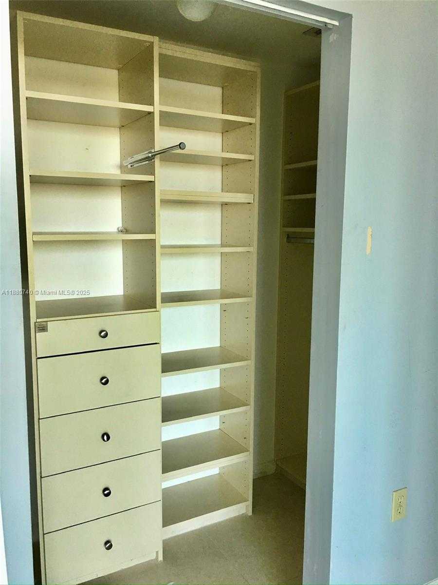 Small Image of 2021 SOUTH WEST 3RD AVE #903, Miami Number 10