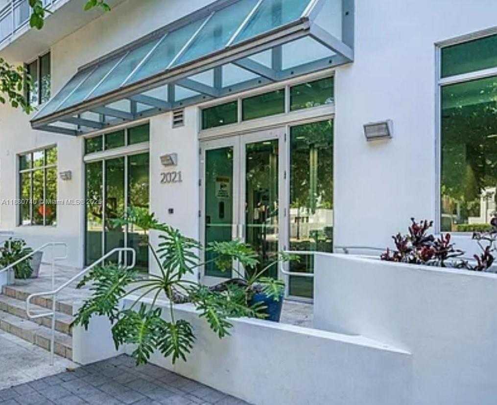 Small Image of 2021 SOUTH WEST 3RD AVE #903, Miami Number 4