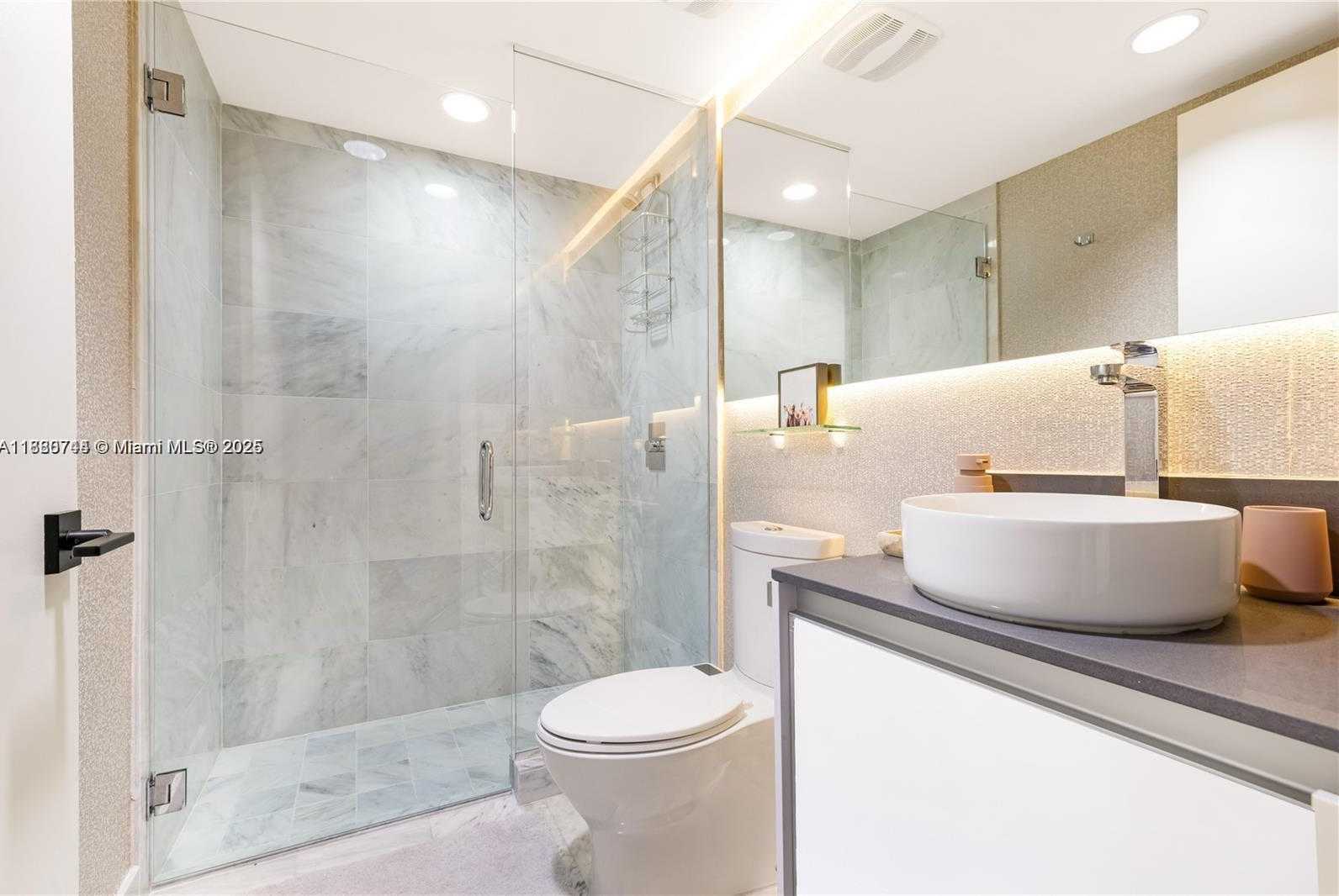 Small Image of 9821 EAST BAY HARBOR DR #503, Bay Harbor Islands Number 19