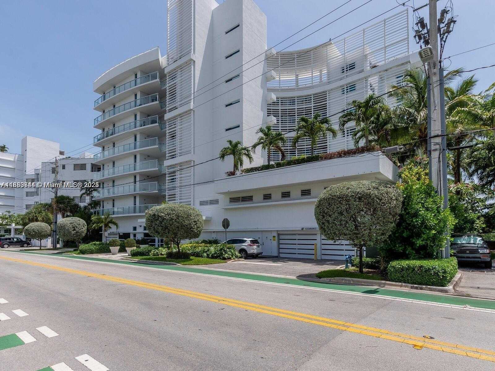Small Image of 9821 EAST BAY HARBOR DR #503, Bay Harbor Islands Number 26