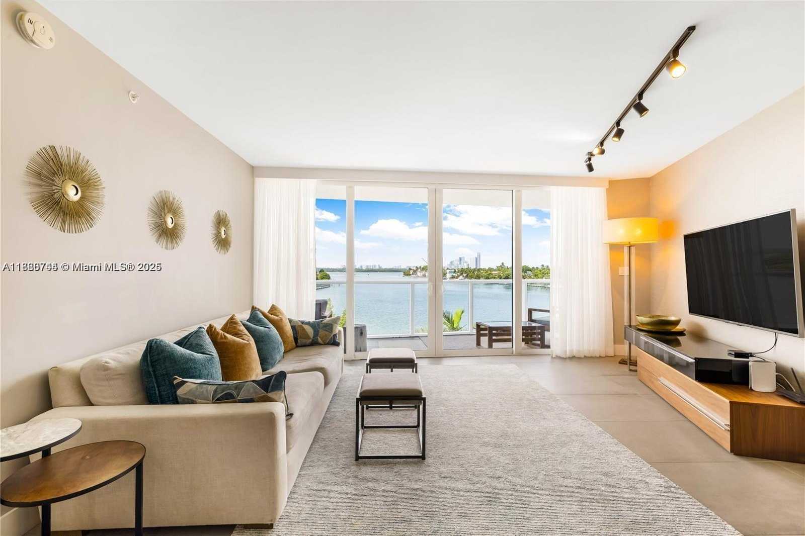 Small Image of 9821 EAST BAY HARBOR DR #503, Bay Harbor Islands Number 4